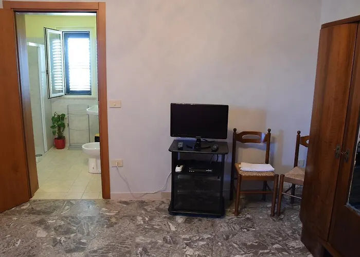 فندق مبيت وإفطار La Scogliera سان فيتو كييتينو